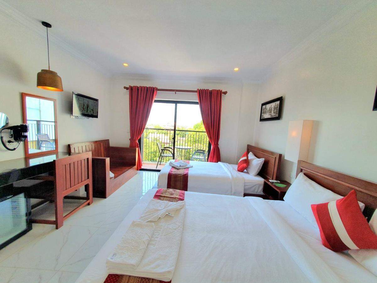Darling Pub Hostel Siem Reap Ngoại thất bức ảnh