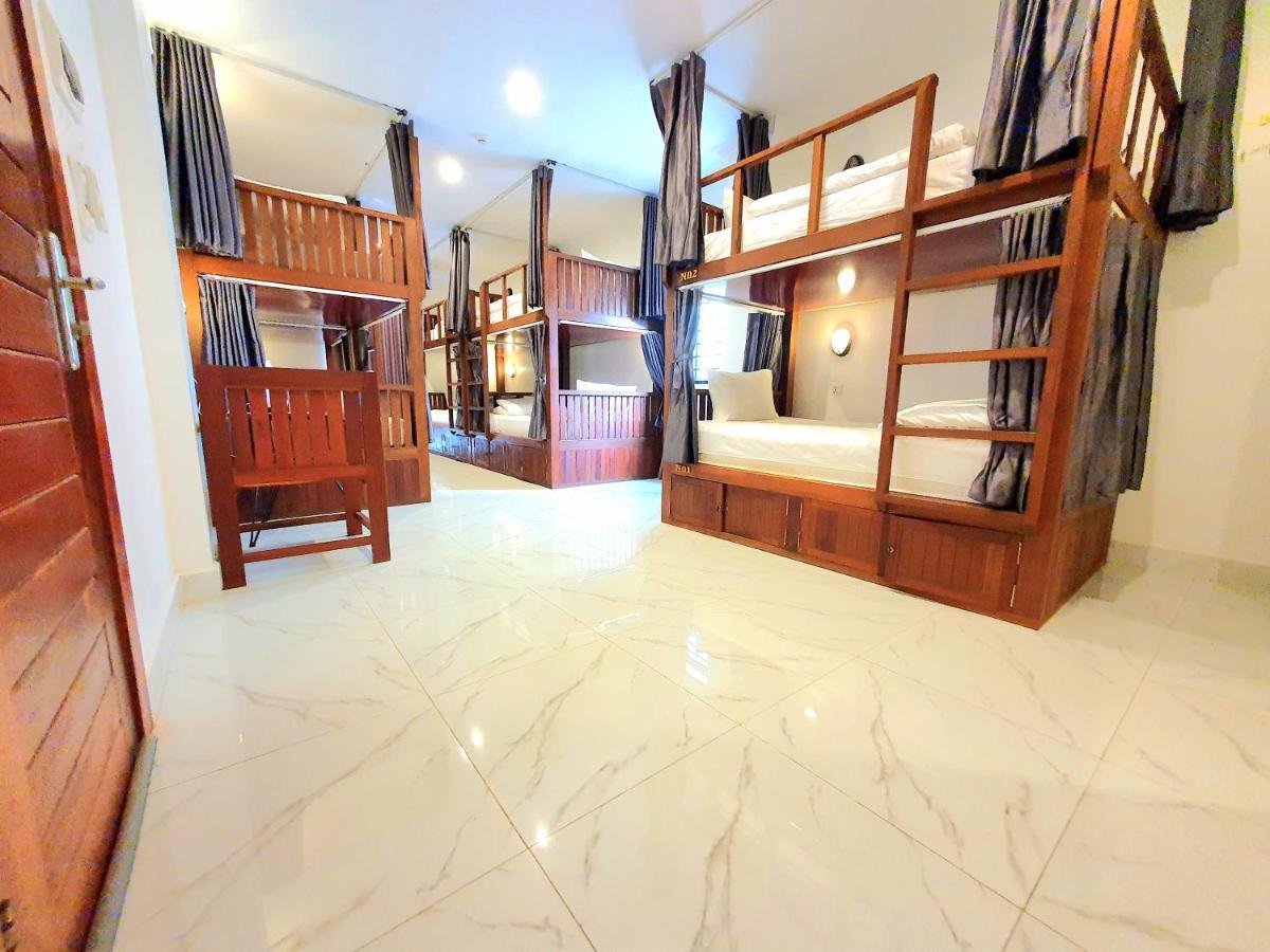 Darling Pub Hostel Siem Reap Ngoại thất bức ảnh