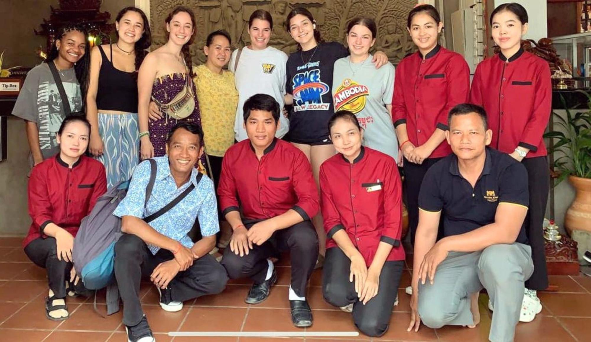 Darling Pub Hostel Siem Reap Ngoại thất bức ảnh