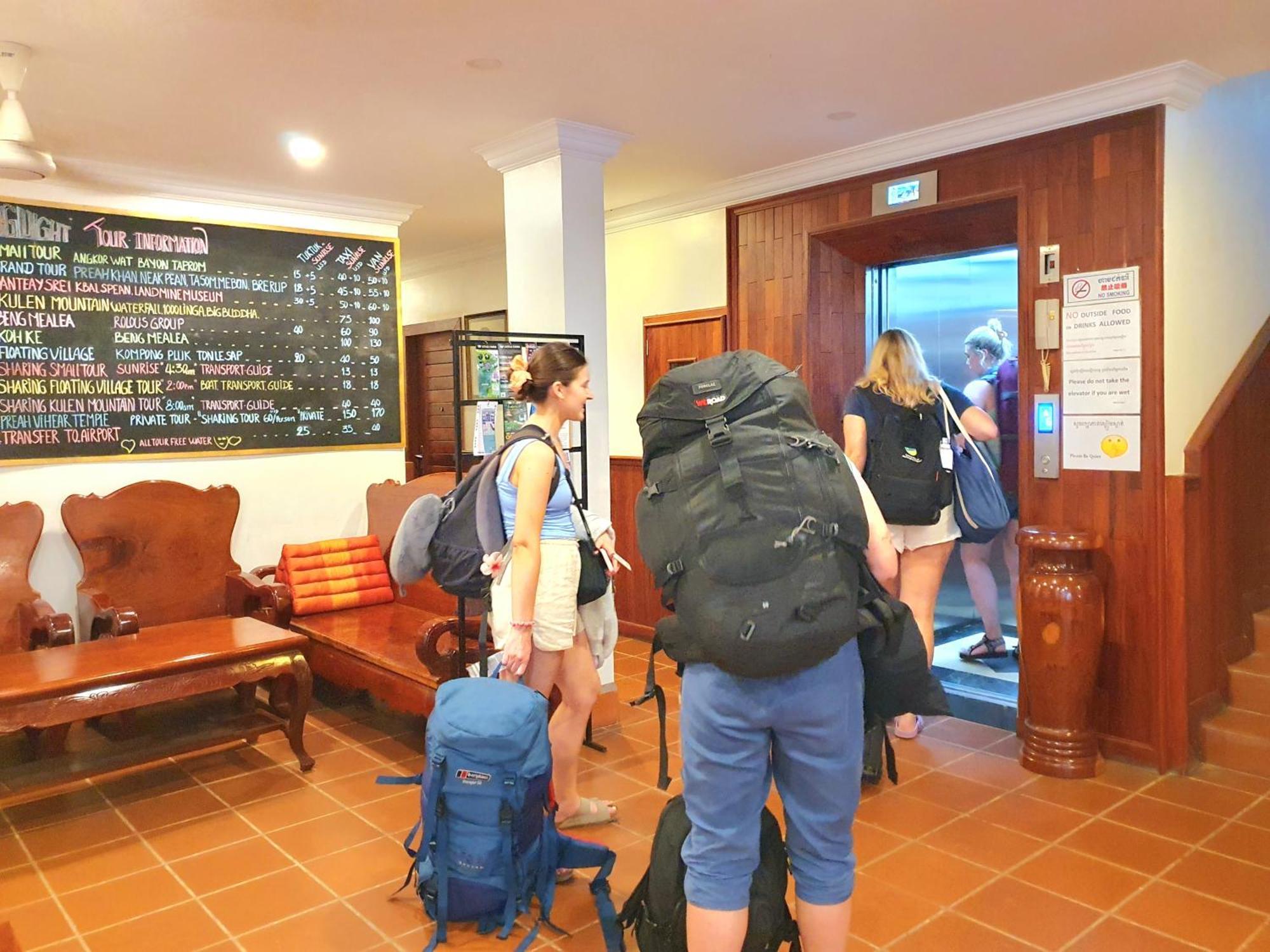 Darling Pub Hostel Siem Reap Ngoại thất bức ảnh